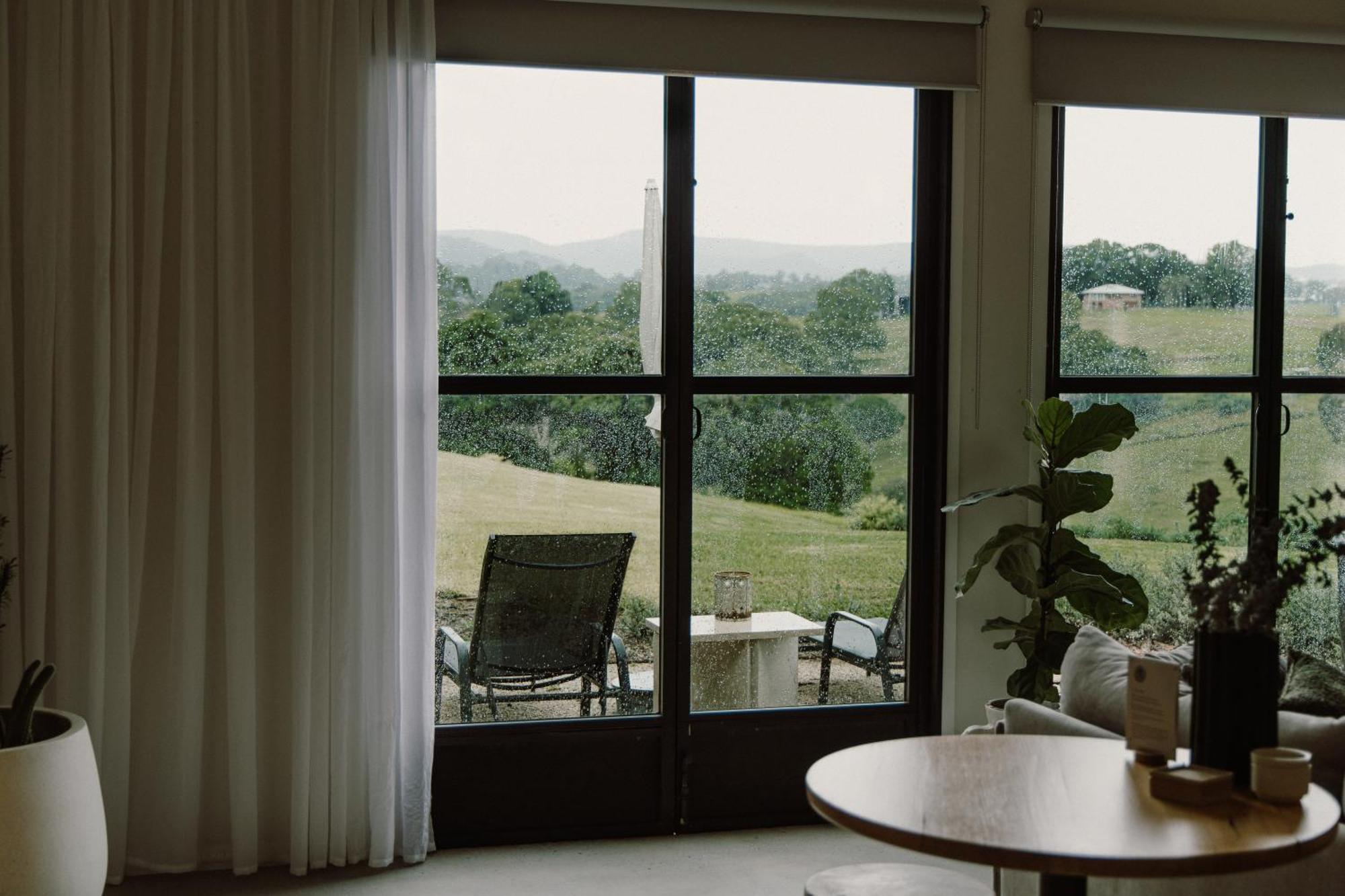 Ten Acres Beechmont Buitenkant foto